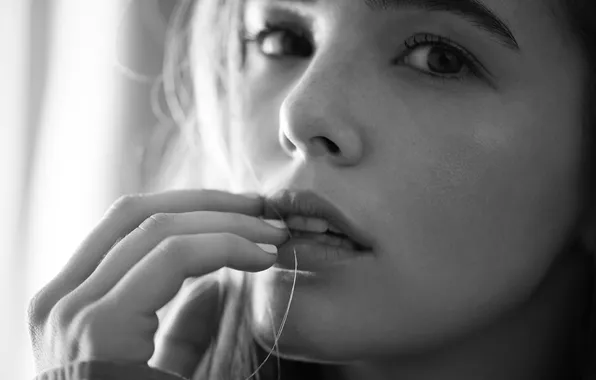 Close-up, face, actress, black and white, fingers, journal, photoshoot, Zoey Deutch