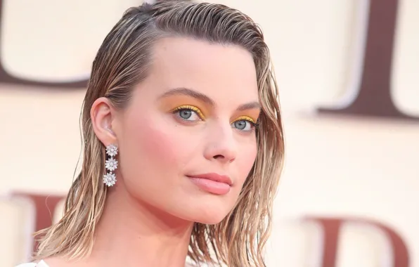 Look, actress, blonde, decoration, earring, look, blonde, actress
