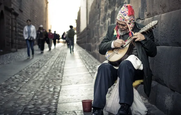 The city, street, musician