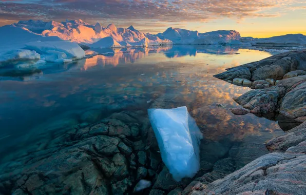 Ice, lake, stones