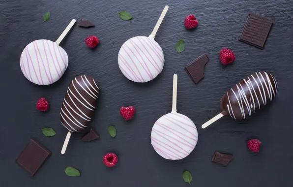 Picture berries, raspberry, chocolate, ice cream