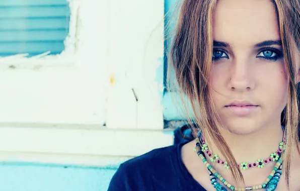 Look, face, portrait, beads