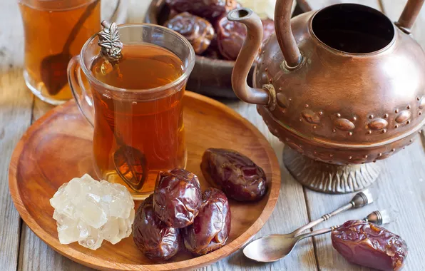 Picture kettle, Cup, spoon, dates, Arabic tea