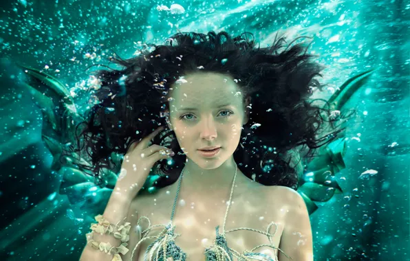 Look, mermaid, under water
