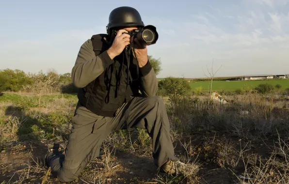 Picture the camera, camouflage, helmet, military, photographer, military, equipment, area
