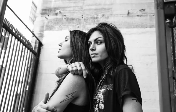 Picture music, hardstyle, girls, techno, electronic rock, trap, Krewella