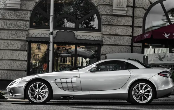 Picture street, silver, the building, silver, Mercedes, Mercedes, street, mclaren