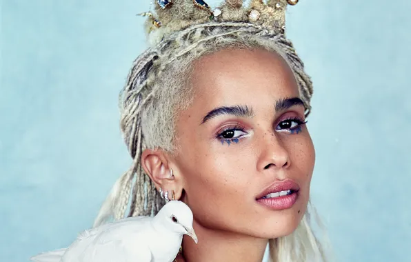 Bird, dove, actress, Zoe Kravitz