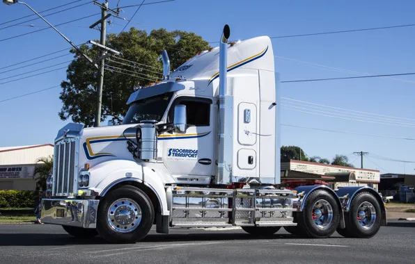 Picture White, Kenworth, hrome