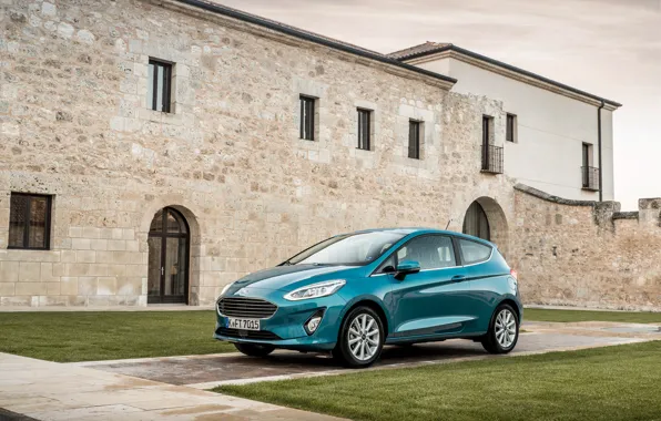 Auto, lawn, the building, Ford, Fiesta, Titanium