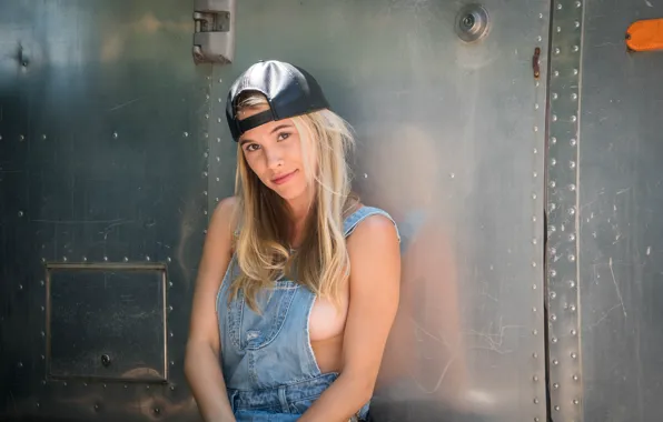 Picture hair, jeans, cap, jumpsuit, cutie