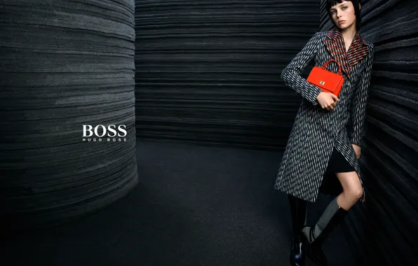 Model, the show, Hugo Boss, Edie Campbell, Edie Campbell