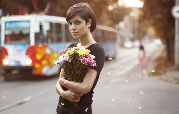 Picture look, girl, flowers, the city, bouquet, petals, tram, brown hair