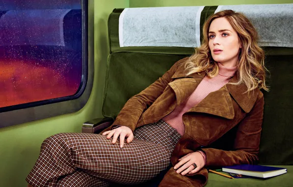 Pose, skirt, chair, makeup, pencils, actress, jacket, hairstyle