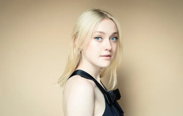 Photoshoot, Dakota Fanning, Dakota Fanning, for the film, Night Moves, Night moves, Venice Film Festival