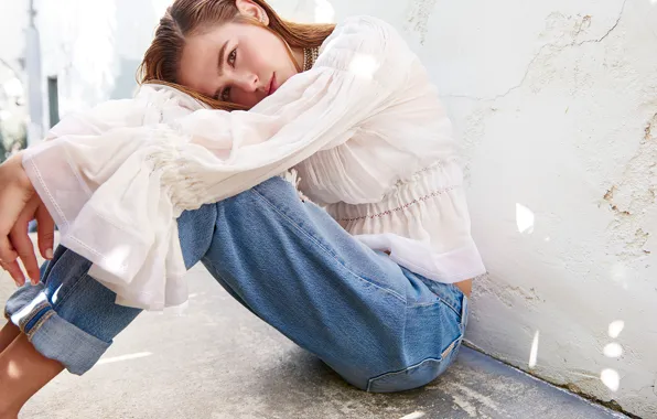 Look, model, jeans, actress, photographer, blouse, brown hair, sitting