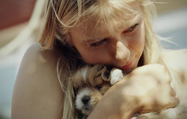 Picture tenderness, Maria Sharapova, dog, care