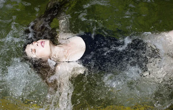 Water, face, model, floats