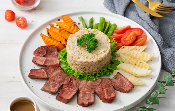 Meat, figure, tomato, carrots, beans