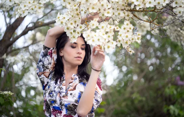 Picture girl, spring, garden