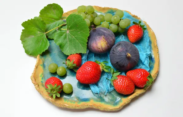 Strawberry, plate, grapes, fruit, figs