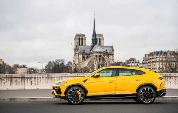 Paris, Lamborghini, side view, 2018, Urus