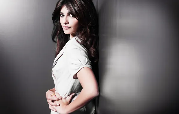 Look, face, wall, hair, hands, Monica Cruz, Monica Cruz