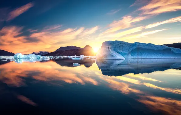 Picture ice, the sun, sunrise, Greenland