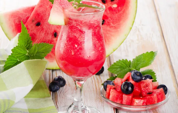 Berries, watermelon, blueberries, juice, juice, mint, blueberries, stemware