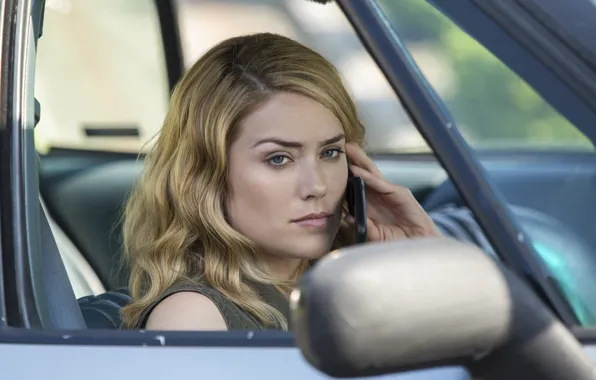 Picture auto, pose, phone, the series, in the car, Blacklist, The Blacklist, Megan Boone
