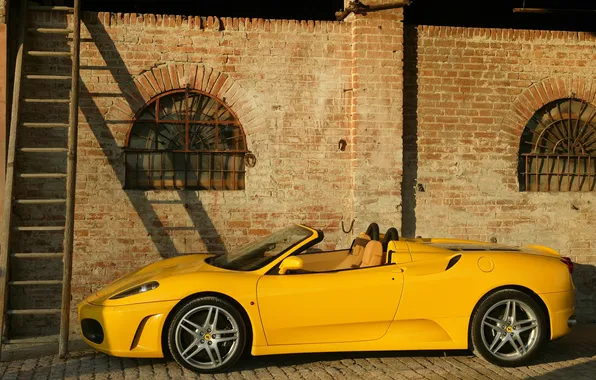 Picture the building, old, F430, Ferrari, yellow, Spider