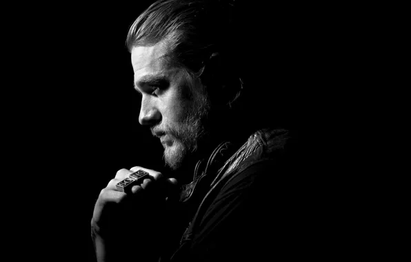 Picture actor, profile, male, the series, black background, Charlie Hunnam, Sons of Anarchy, Jax