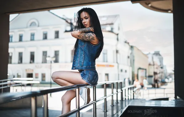 Picture girl, sexy, pose, shorts, sneakers, home, makeup, figure, brunette, tattoo, jacket, hairstyle, railings, street, photographer, …