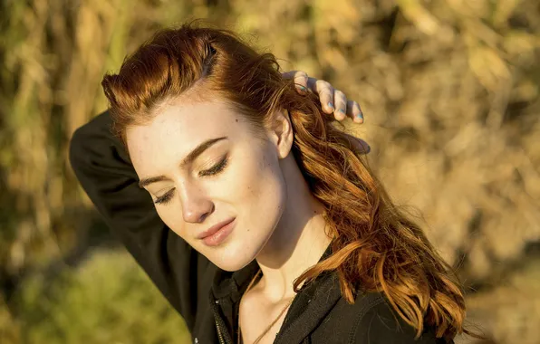 Hair, redhead, bokeh