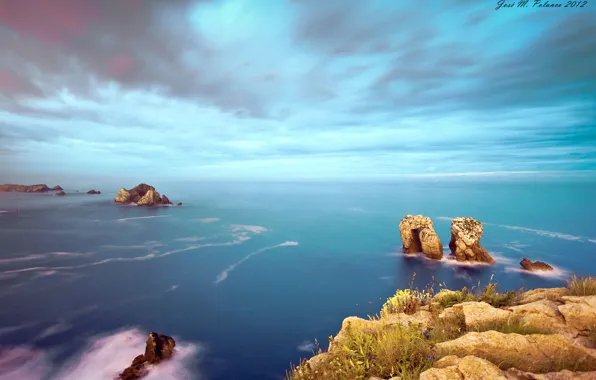 Sea, the sky, rocks, Costa Quebrada, The Urros