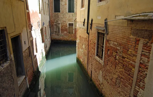 Picture architecture, Reflection, Venice Street