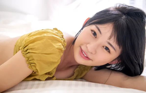 Asian, Model, Bed, Woman, Pretty, Japanese, Close Up, Close Shot