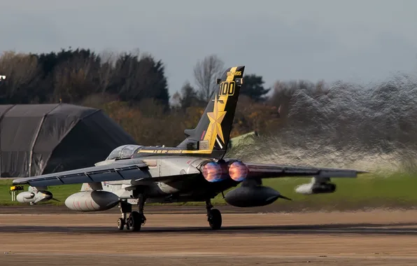 Picture the airfield, fighter-bomber, Panavia Tornado