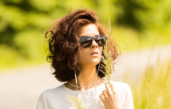 Picture glasses, brown hair, Nicole, a blade of grass, sunglasses, Nikol