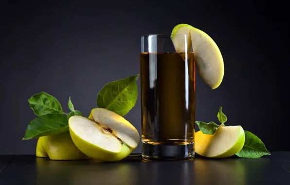 Picture glass, apples, juice