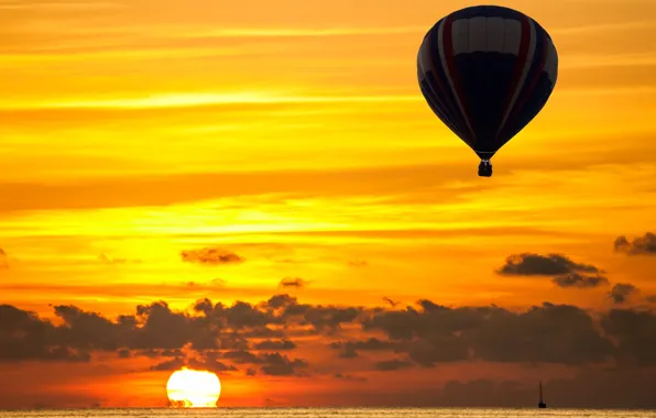 Picture sea, the sun, sunset, balloon