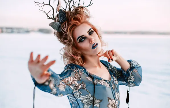 Look, pose, style, background, model, portrait, makeup, dress