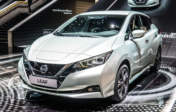 Nissan, power, show, salon, shiny, presentation, premiere, showroom