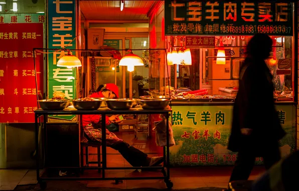 People, China, Shanghai, food, shop, life, in the city center