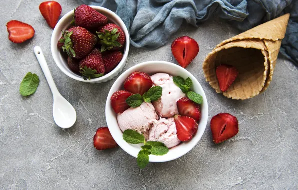 Ice cream, horn, strawberry, waffle, Olena Rudo