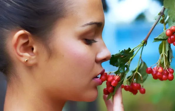Picture girl, nature, berries, breath