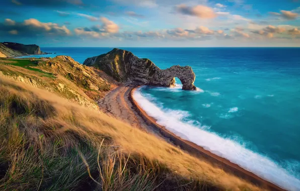 England, Dorset, The Jurassic coast, natural limestone rock gates of Deral-Dor