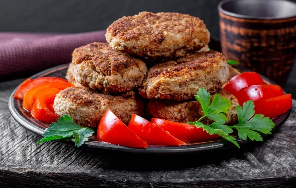 Tomatoes, parsley, Patty