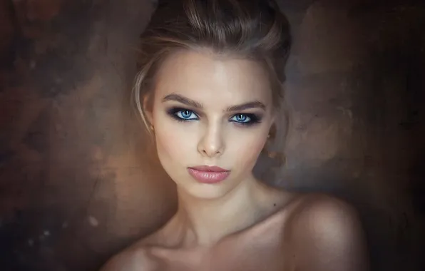 Portrait, sponge, Alisa