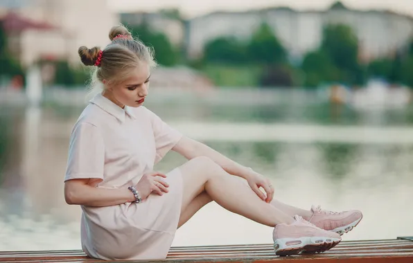 Girl, dress, legs, beautiful, blonde, cute, sneakers